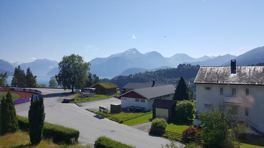 Stranda Bed And Fishing Eidsdal Exterior photo